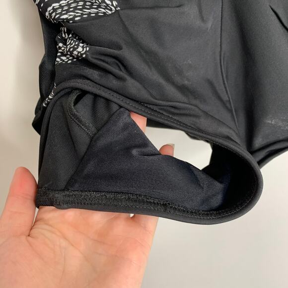 Miraclesuit Temptation Underwire One-Piece Swimsuit Size 12 Womens Black - Picture 9 of 16